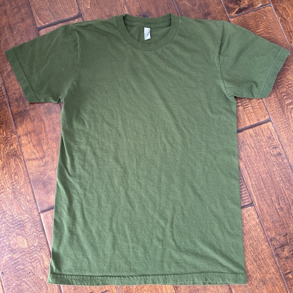 Green tee bundle - Picture 4 of 5